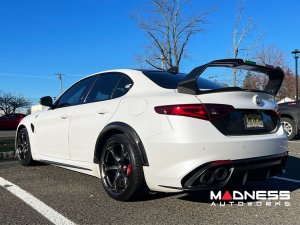 Alfa Romeo Giulia Trunk Spoiler - Carbon Fiber - GTAm Style w/ Italian Theme 
